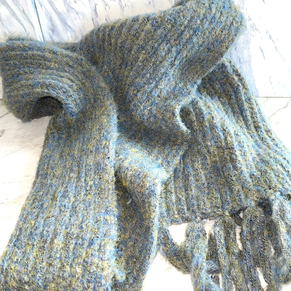 NEW BP Fringe knit scarf